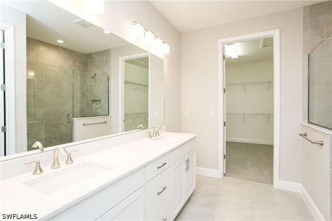 Building Photo - 2626 Seychelles Cir