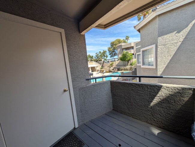 Building Photo - 2 bedroom, 2 Bathroom The Cliffs at North ...