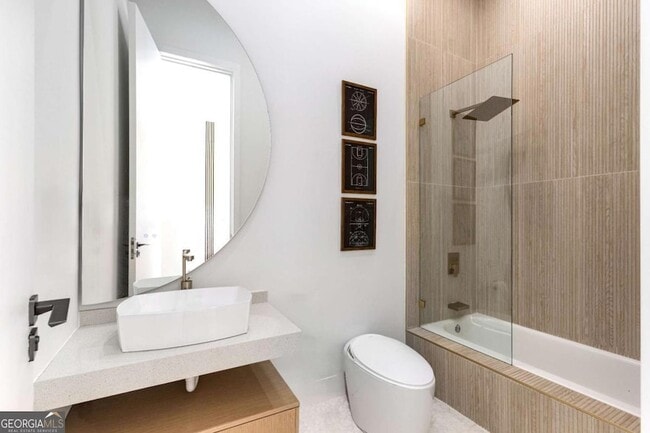 Building Photo - 3600 Lower Roswell Rd