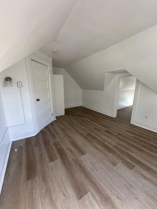 Building Photo - 7211 Lemington Ave