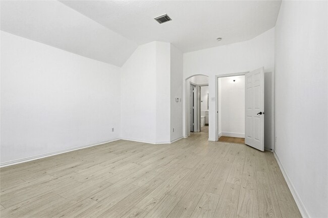Building Photo - 7835 Stone Oak Ct