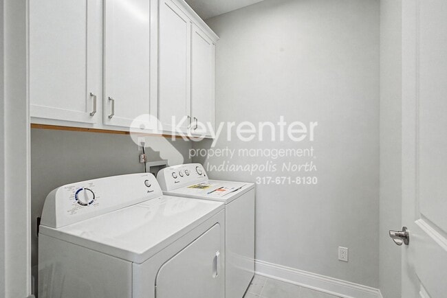 Building Photo - Welcome to this beautiful 3-bedroom, 2.5-bathroom home located in the desirable Westfield, IN