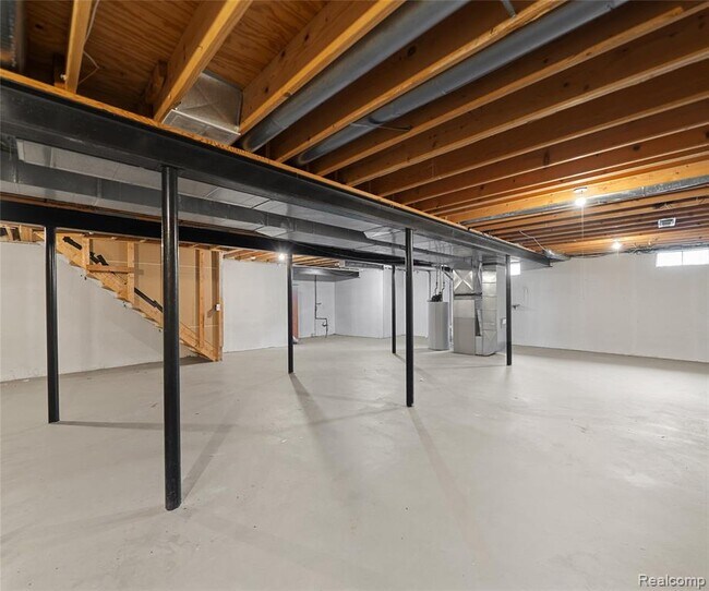 Building Photo - 5864 Willow Ridge Dr