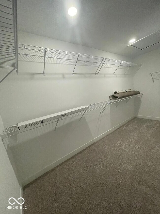 Building Photo - 6865 Orchard Run Cir