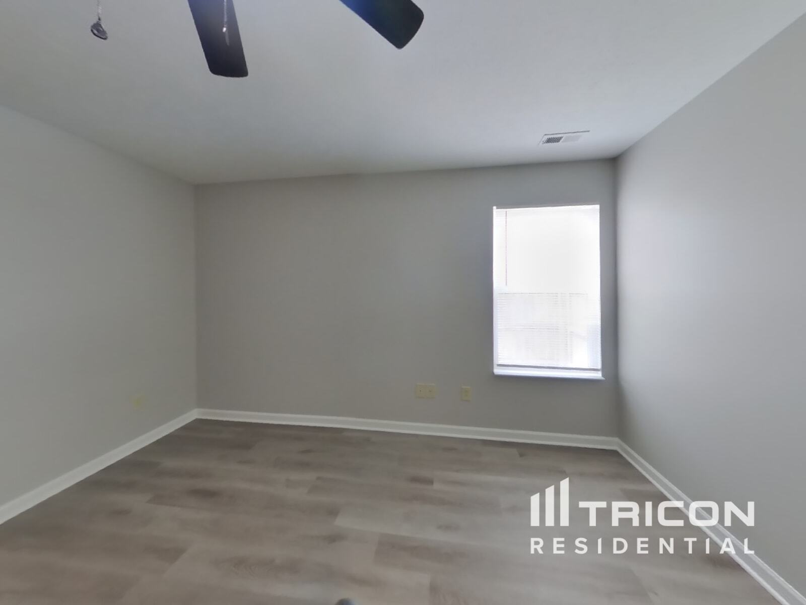 Building Photo - 581 Grassy Bend Dr