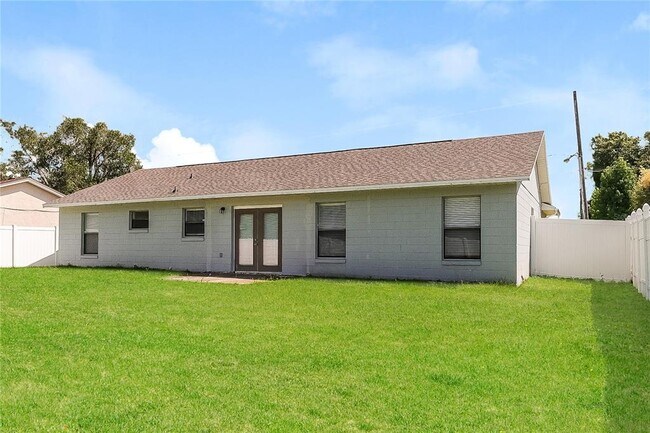 Building Photo - 804 Darby Dr