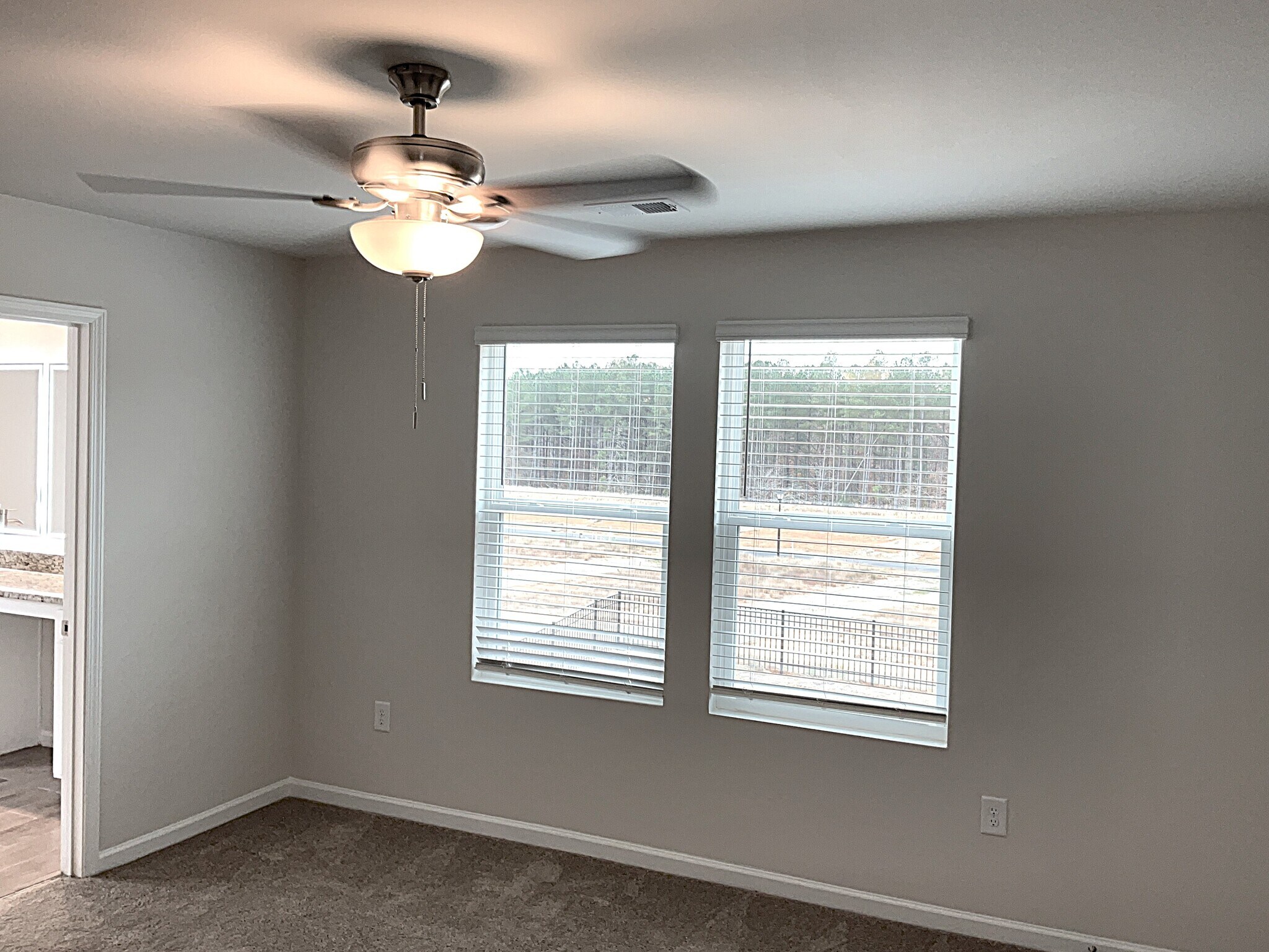 Building Photo - 3160 Emberly Dr