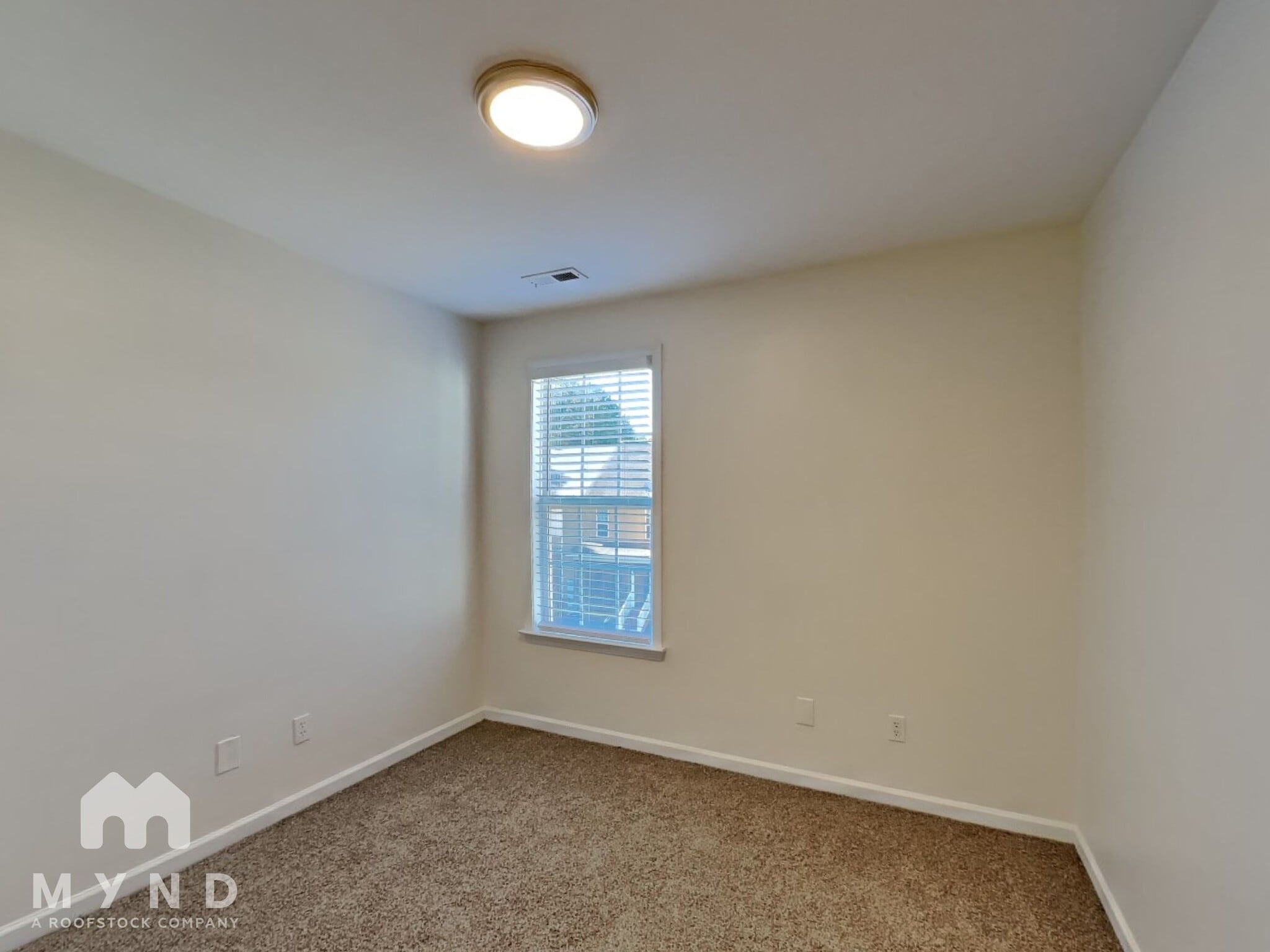 Building Photo - 106 Walford Park