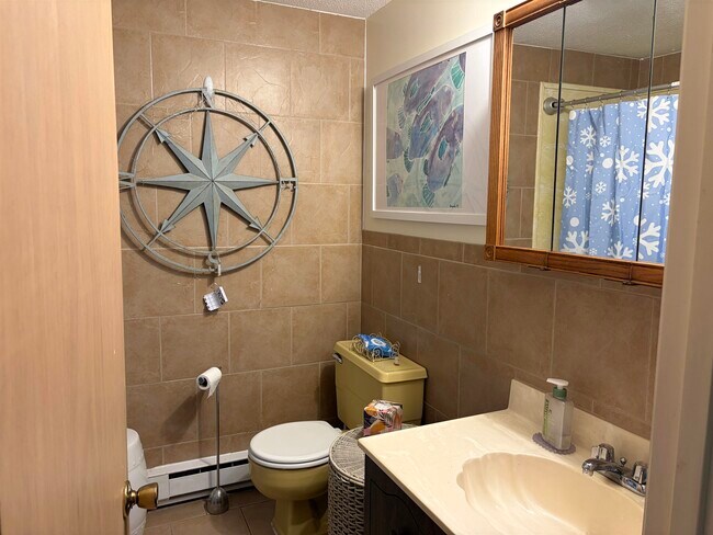 Building Photo - 467 High St