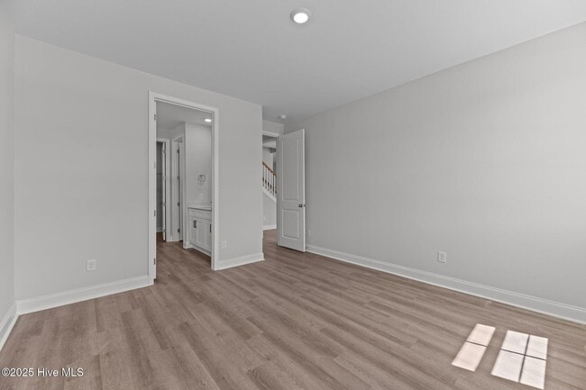 Building Photo - 1001 Tawney Trce