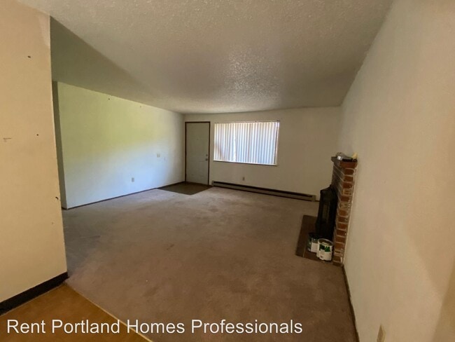 Building Photo - 3809-3811 SE 164th Ave