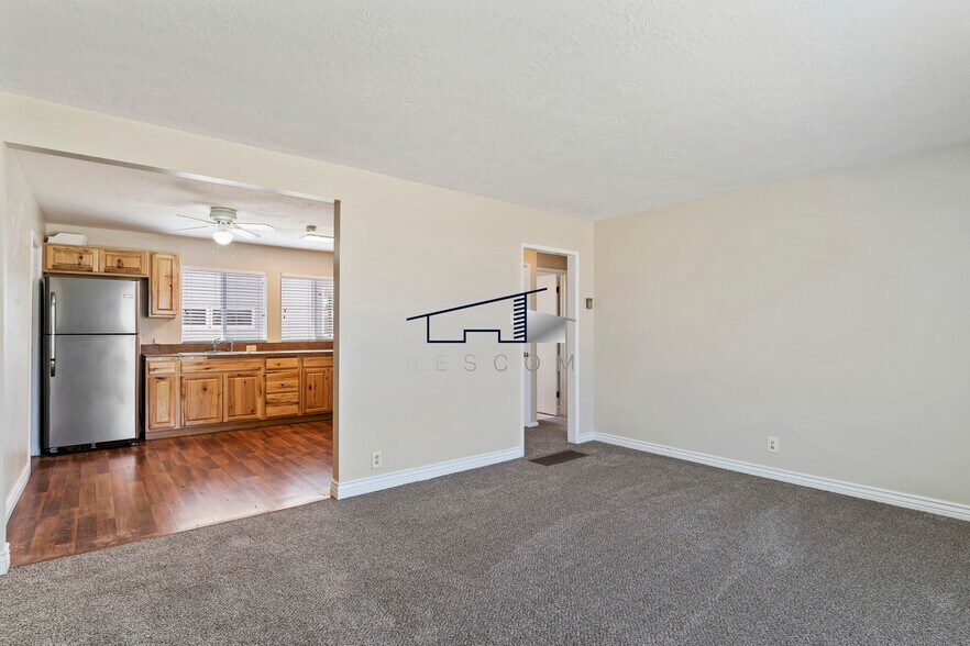 Building Photo - 167 E 4700 S