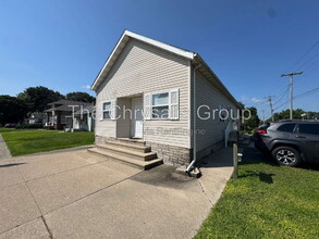 Building Photo - 1725 Crosat St