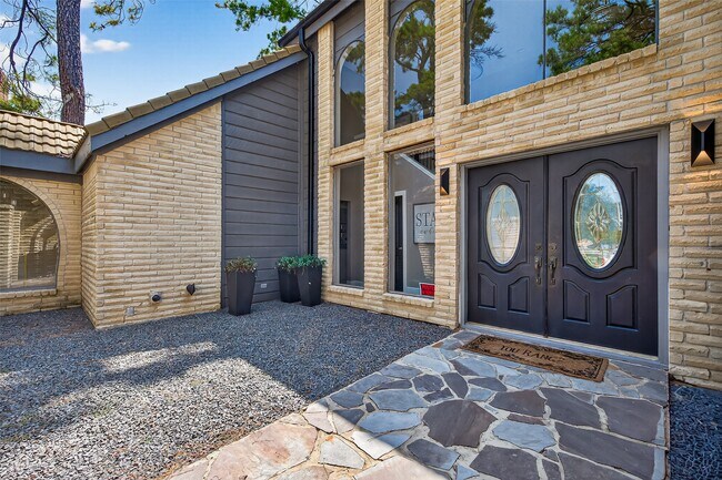 Building Photo - 5815 Green Terrace Ln