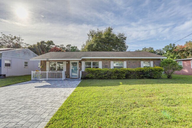 Building Photo - 3442 Lila Dr