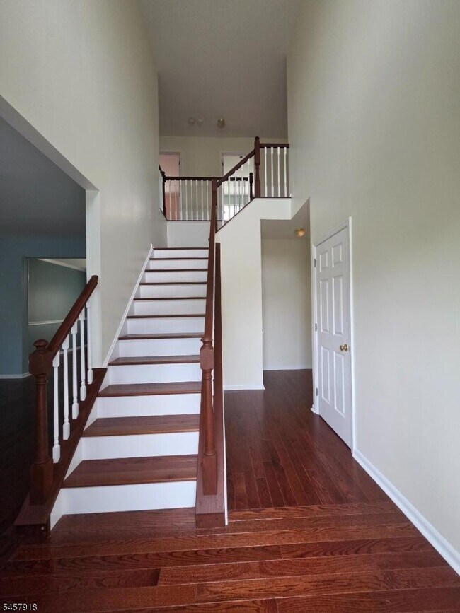 Building Photo - 36 Wexford Way