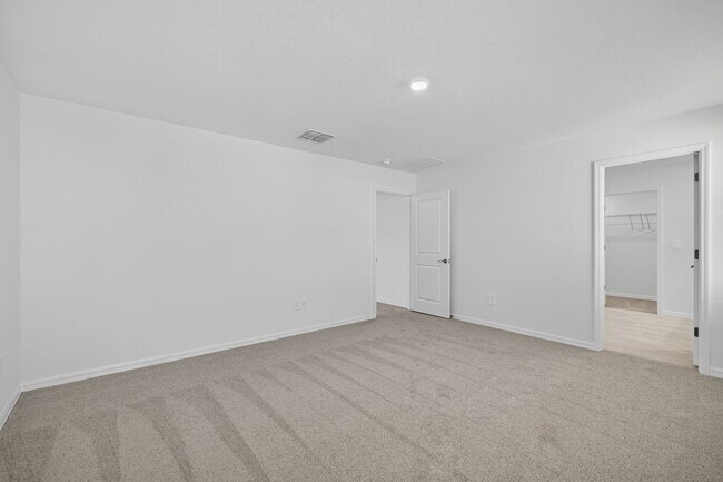 Building Photo - Brand-new 5 Bed now Available!