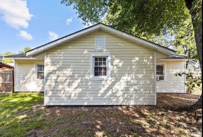 Building Photo - 248 Orville St