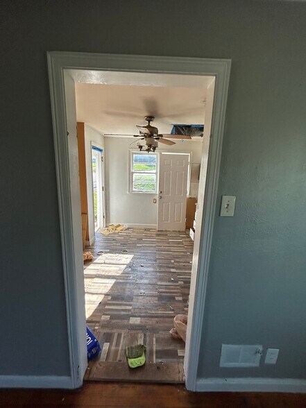 Building Photo - 1801 Engelholm Ave