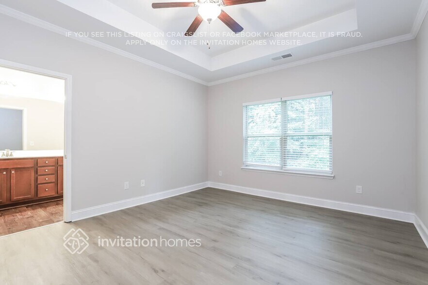 Building Photo - 245 Angela Ln