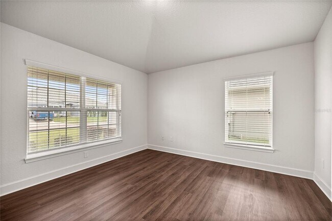 Building Photo - 5826 SW 83rd Ln