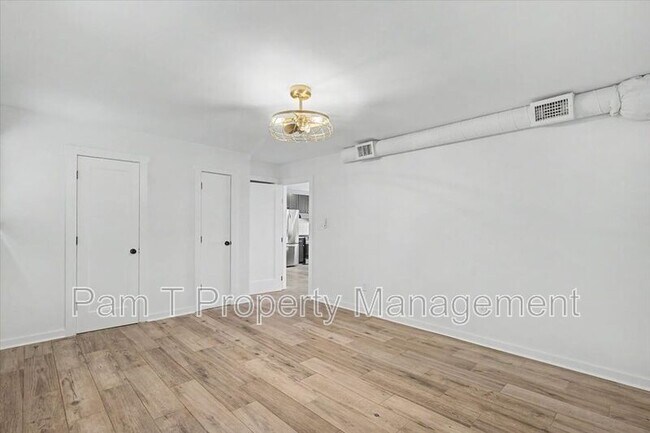 Building Photo - 201 A W 37th St