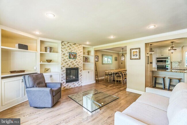 Building Photo - 76 S Forge Manor Dr