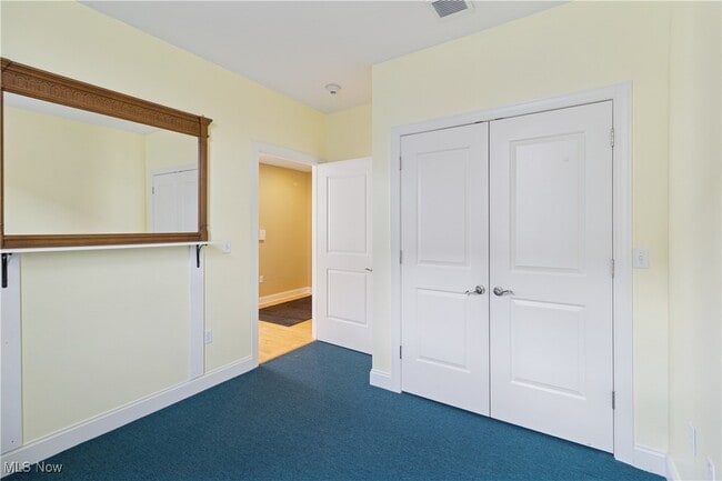 Building Photo - 55 E College St