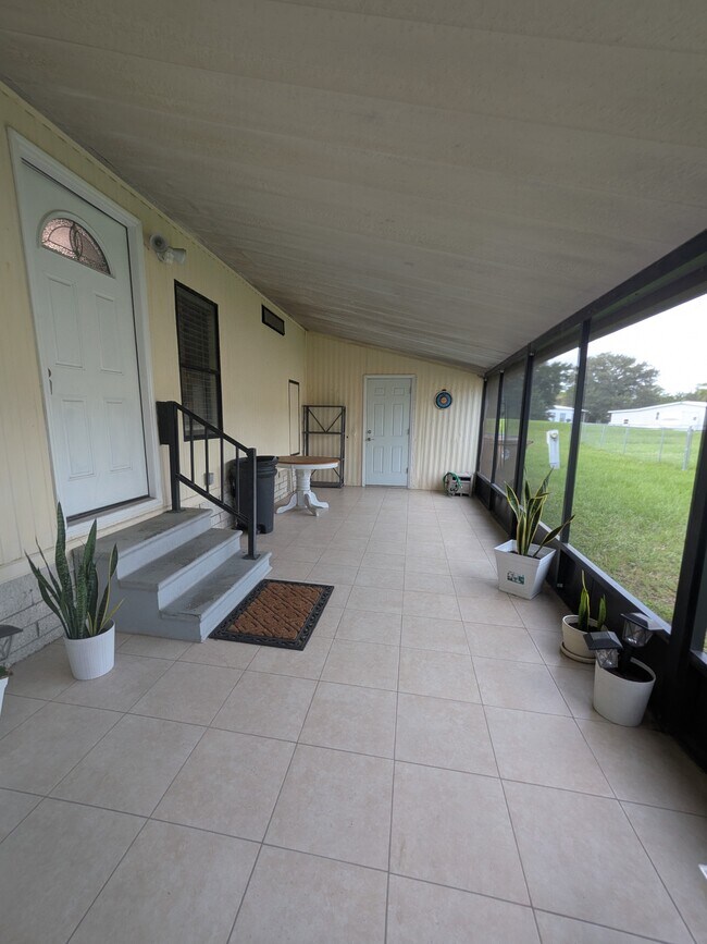 Building Photo - 2737 Cranmoor Dr