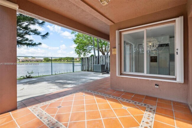 Building Photo - 16502 SW 68th Terrace