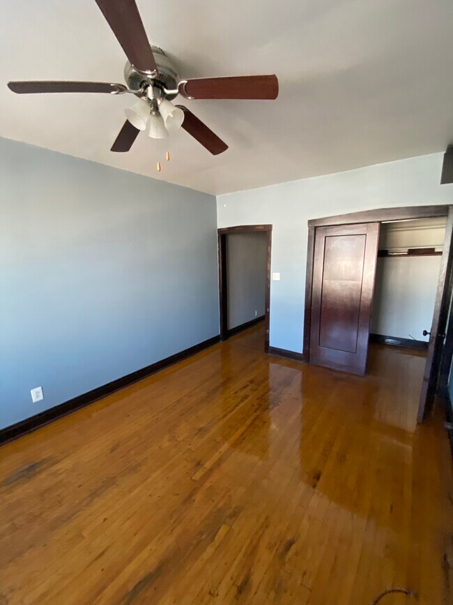 Building Photo - 4310 N Pulaski Rd