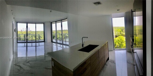 Building Photo - 16385 Biscayne Blvd