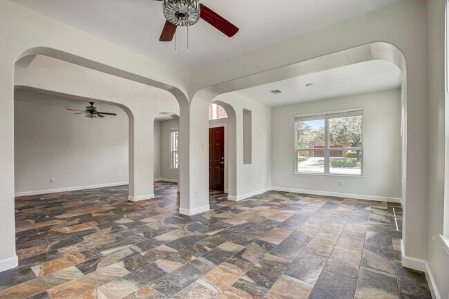 Building Photo - 309 Camperdown Elm Dr