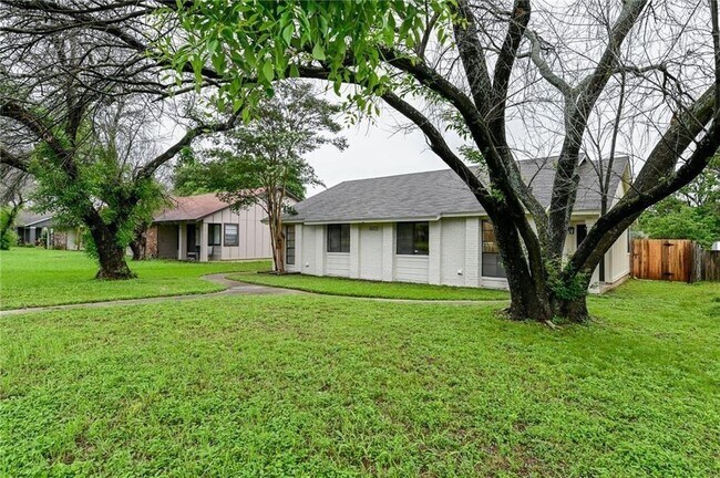 Building Photo - 1602 W Braker Ln