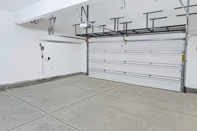 Building Photo - 4347 Ibiza Island Way