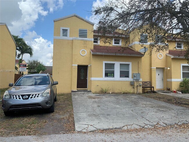 Building Photo - 1679 Sunrise Blvd