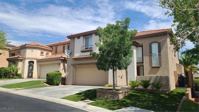 Building Photo - 10874 Mallorca Ave