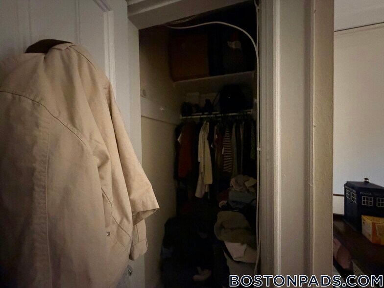 Building Photo - 62 Boylston St