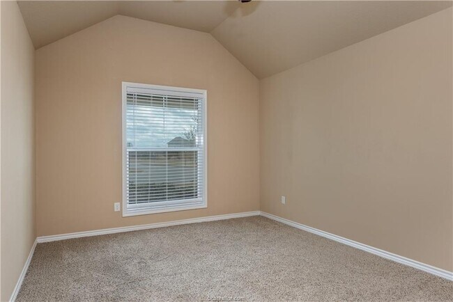 Building Photo - 3614 Haverford Rd