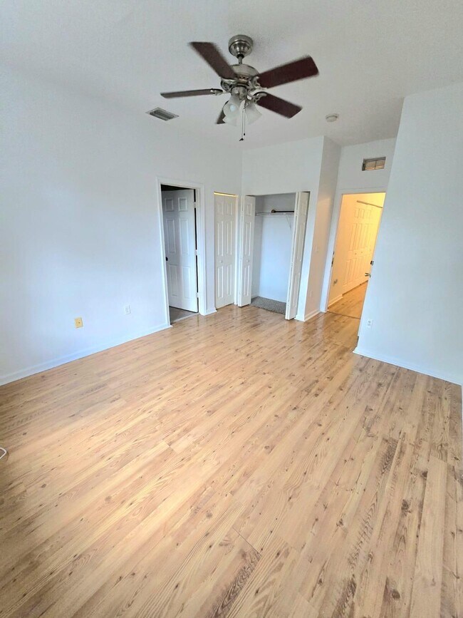 Building Photo - 6606 Catalina Ln