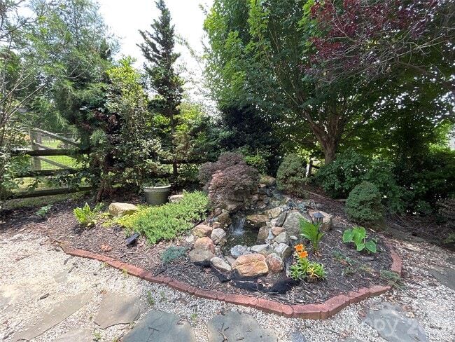 Building Photo - 4406 Overbecks Ln