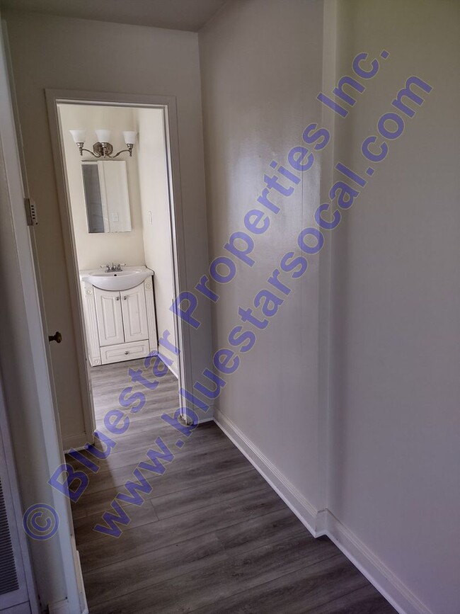 Building Photo - 13103K