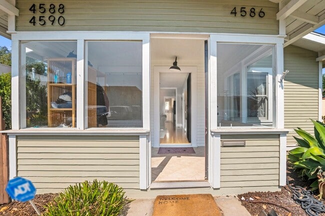 Building Photo - 4586-4590 Arizona Street-4586 Arizona St