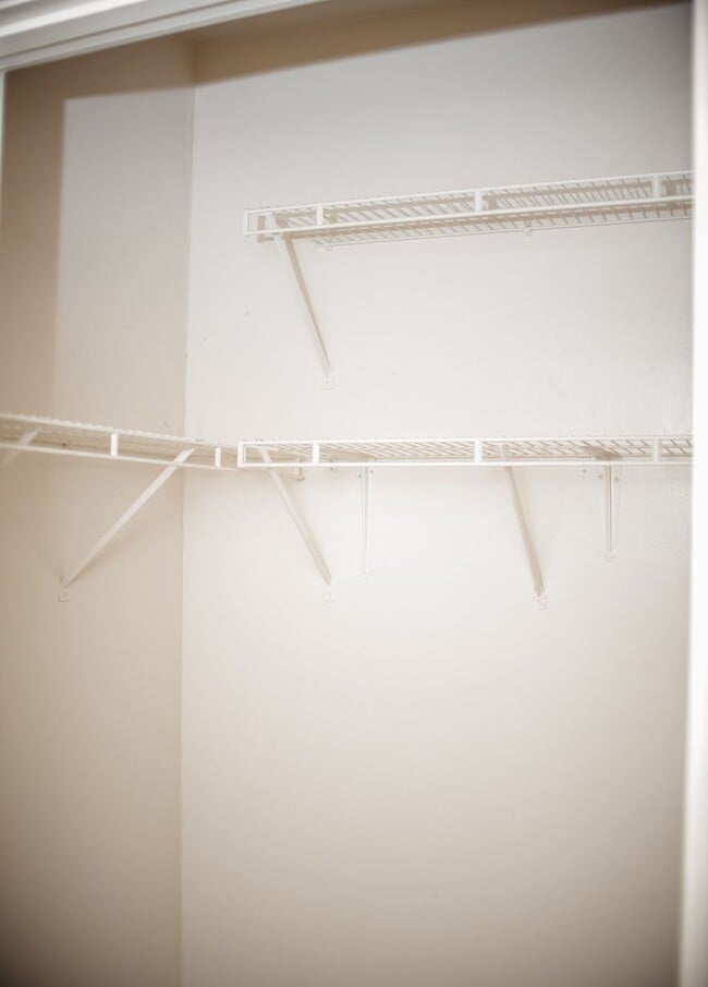 Building Photo - 204 E High St