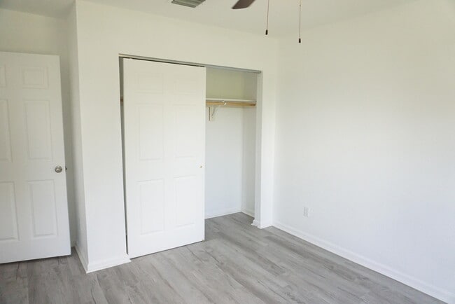 Building Photo - 1173 W 28th St