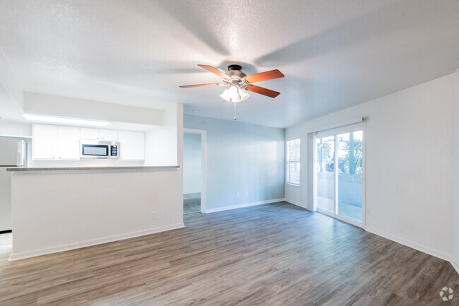 3BR, 2BA - Copper Hill Apartments