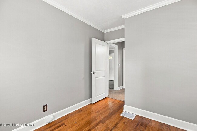 Building Photo - 3518 Hycliffe Ave