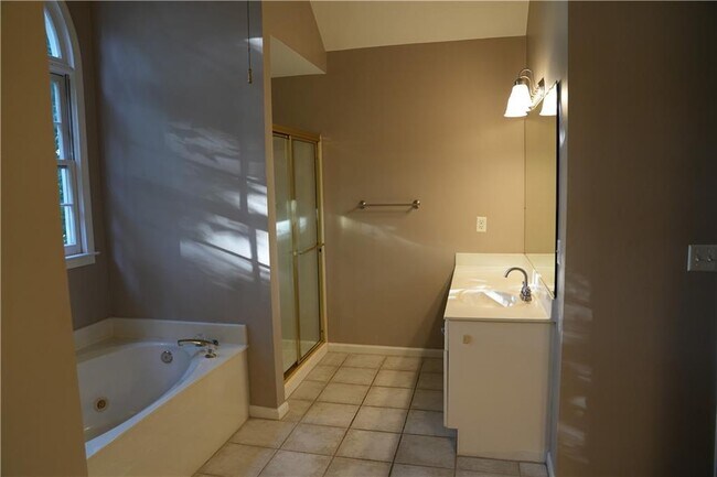 Building Photo - 7410 Brookstead Crossing