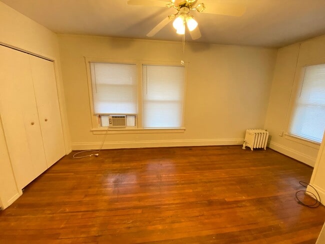 Building Photo - Spacious 3-Bedroom Home!