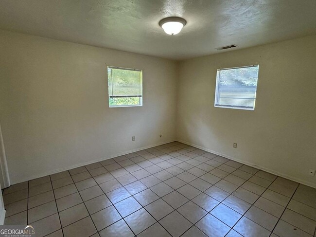 Building Photo - 130 Candler Ct